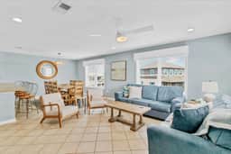 Gulf Shores Condo: Beach Access & Sparkling Pool - Image 2