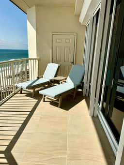 Beachfront Penthouse with Gulf Views - Image 3