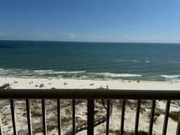 Beachfront Penthouse with Gulf Views - Image 5