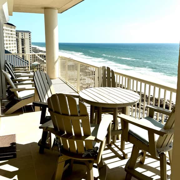 Beachfront Penthouse with Gulf Views - Image 1
