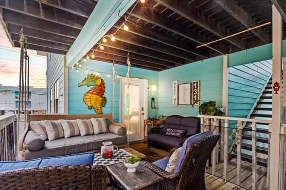 Beachfront Condo with Pool & Porch Swing - Image 2