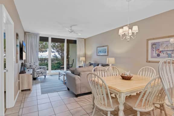 Beachfront Condo w/ Pool & Patio in Gulf Shores - Image 5