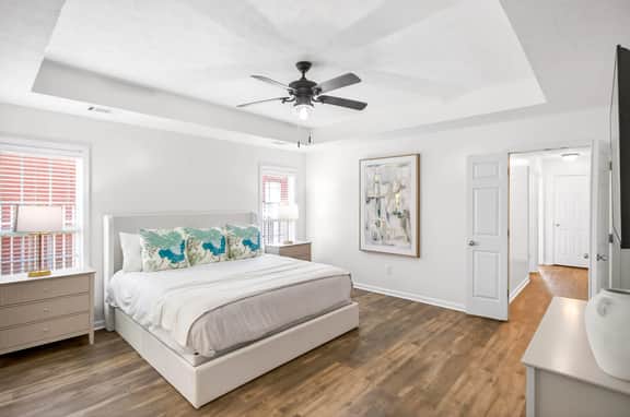Montgomery Step-Free Home with BBQ & Private Patio - Image 4