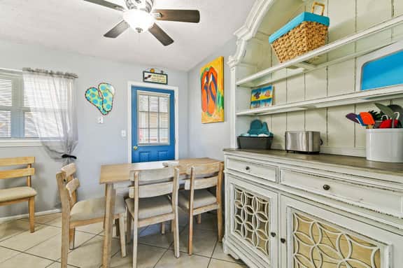 Beachside Condos, Ideal for Family Getaways! - Image 4