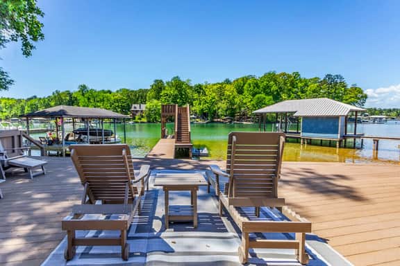 Lakefront Cabin: Private Dock & Spacious Deck - Image 3